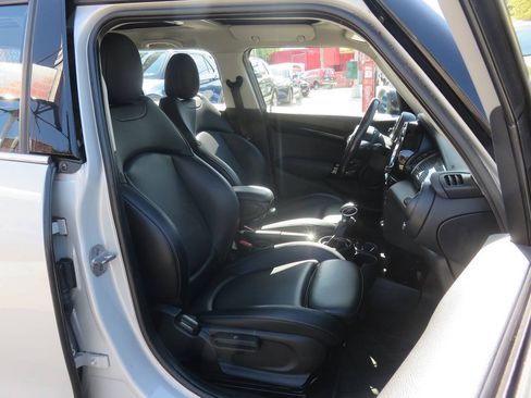 Used 2018 MINI Cooper S FWD image 11