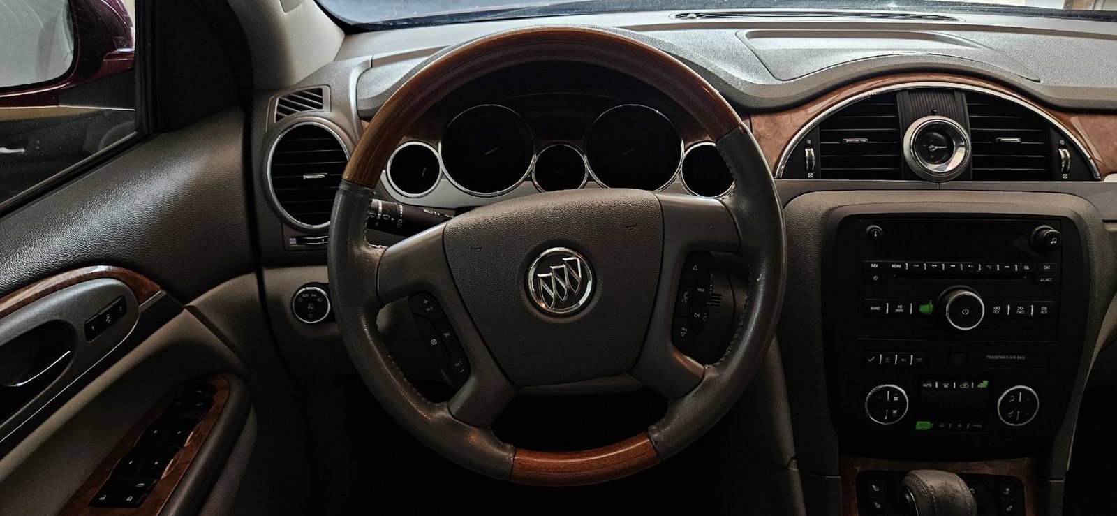 Used 2012 Buick Enclave Leather AWD/4WD image 10