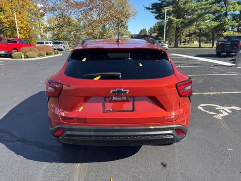Used 2024 Chevrolet Trax RS w/ Driver Confidence Package image 23