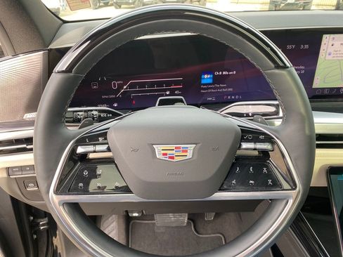 Used 2025 Cadillac Escalade Sport image 16