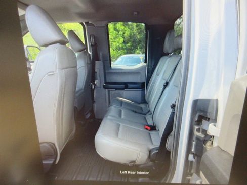 Used 2021 Ford F550 4x4 SuperCab Super Duty image 9