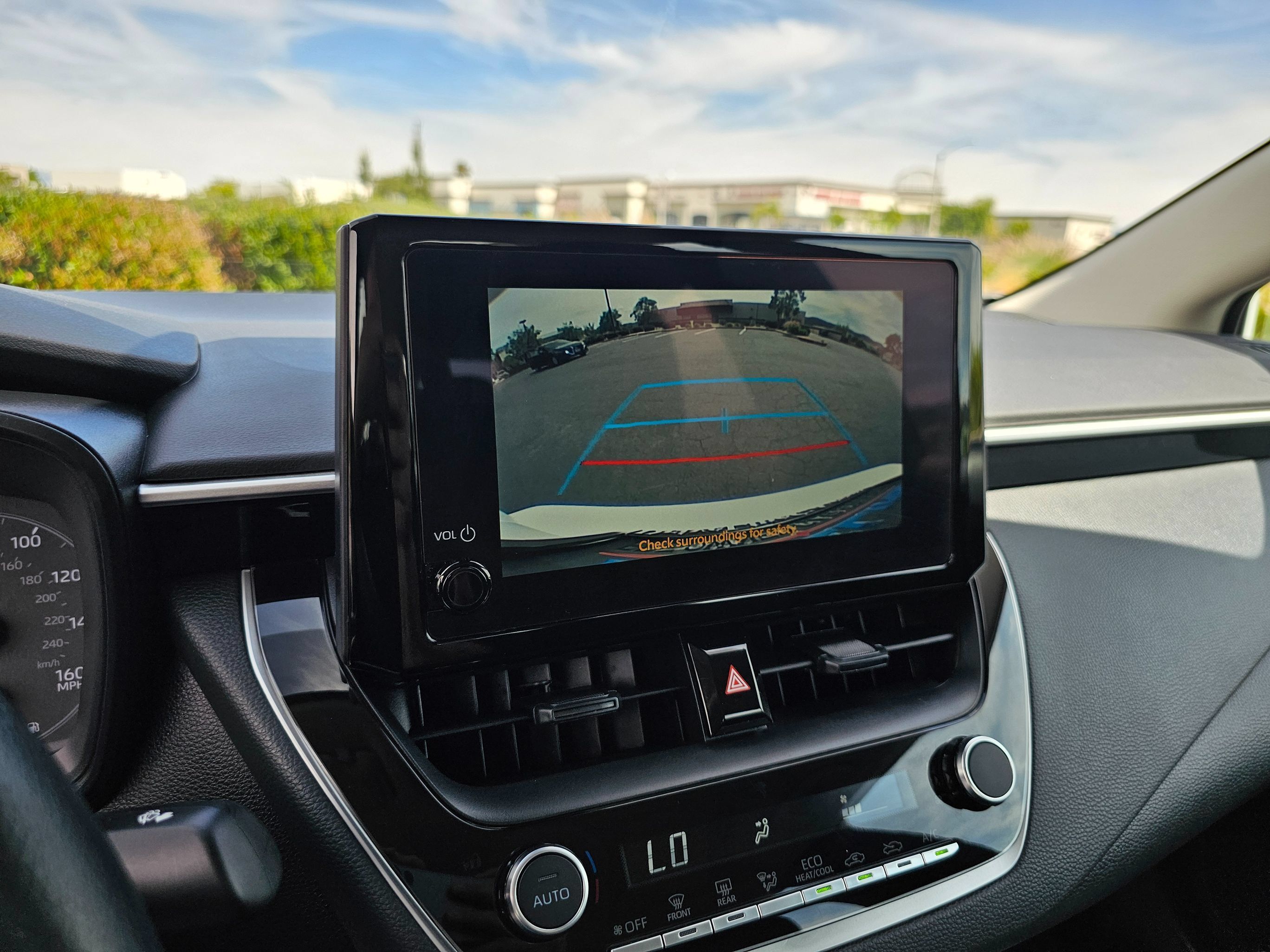 Used 2025 Toyota Corolla LE FWD image 29