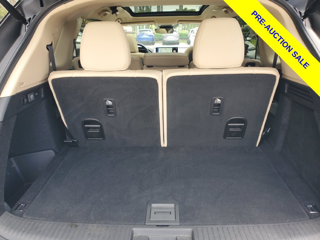 Used 2025 Acura MDX w/ Technology Package AWD/4WD image 8