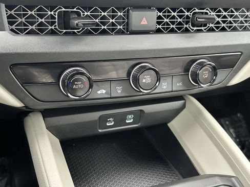 Certified 2023 Honda Accord LX image 25