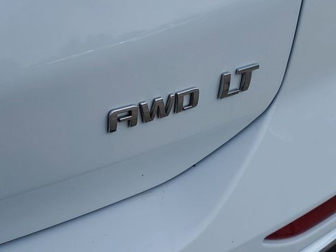 Used 2018 Chevrolet Equinox LT AWD/4WD image 31
