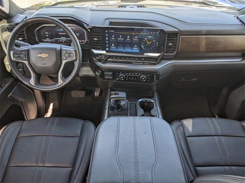 Used 2024 Chevrolet Silverado 1500 High Country image 11