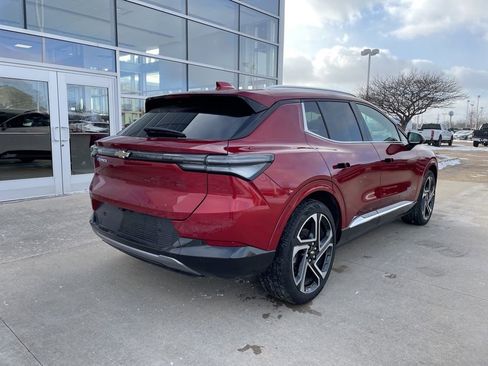 Used 2024 Chevrolet Equinox EV LT image 5