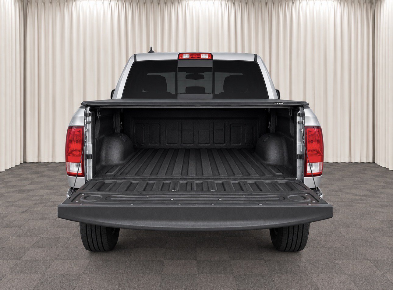Used 2019 RAM 1500 Classic SLT w/ Luxury Group AWD/4WD image 5