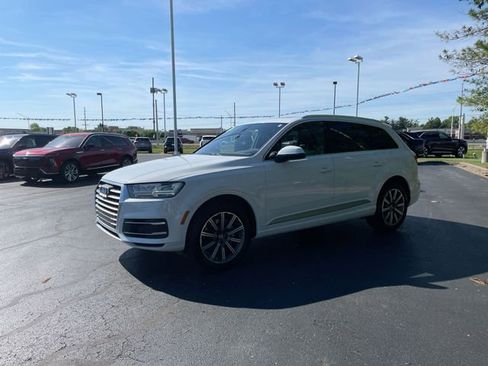 Used 2017 Audi Q7 3.0T Premium Plus w/ Premium Plus Package AWD/4WD image 2