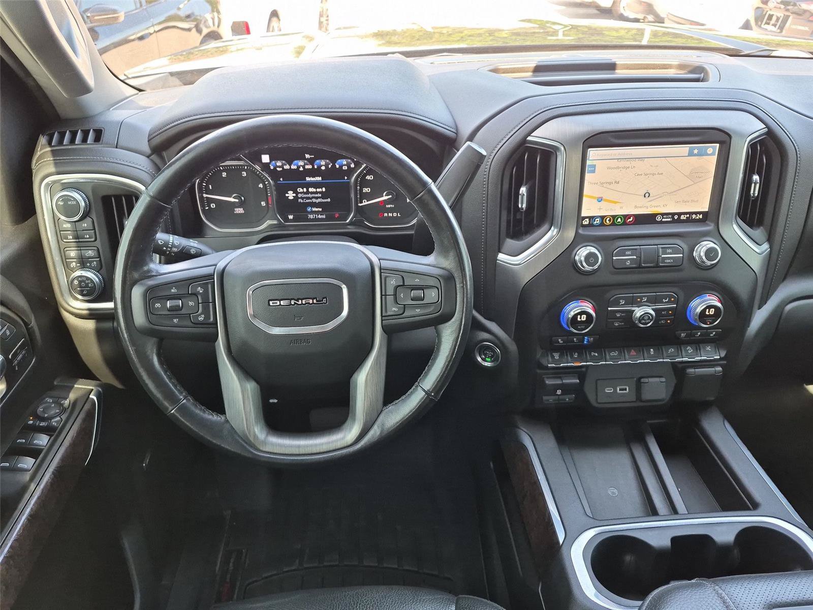 Used 2021 GMC Sierra 2500 Denali w/ Denali Black Diamond Edition AWD/4WD image 35