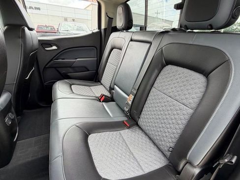 Used 2019 Chevrolet Colorado Z71 AWD/4WD image 13