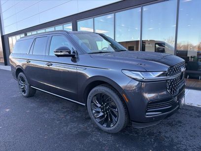 New 2025 Lincoln Navigator L Reserve w/ Jet Appearance Package