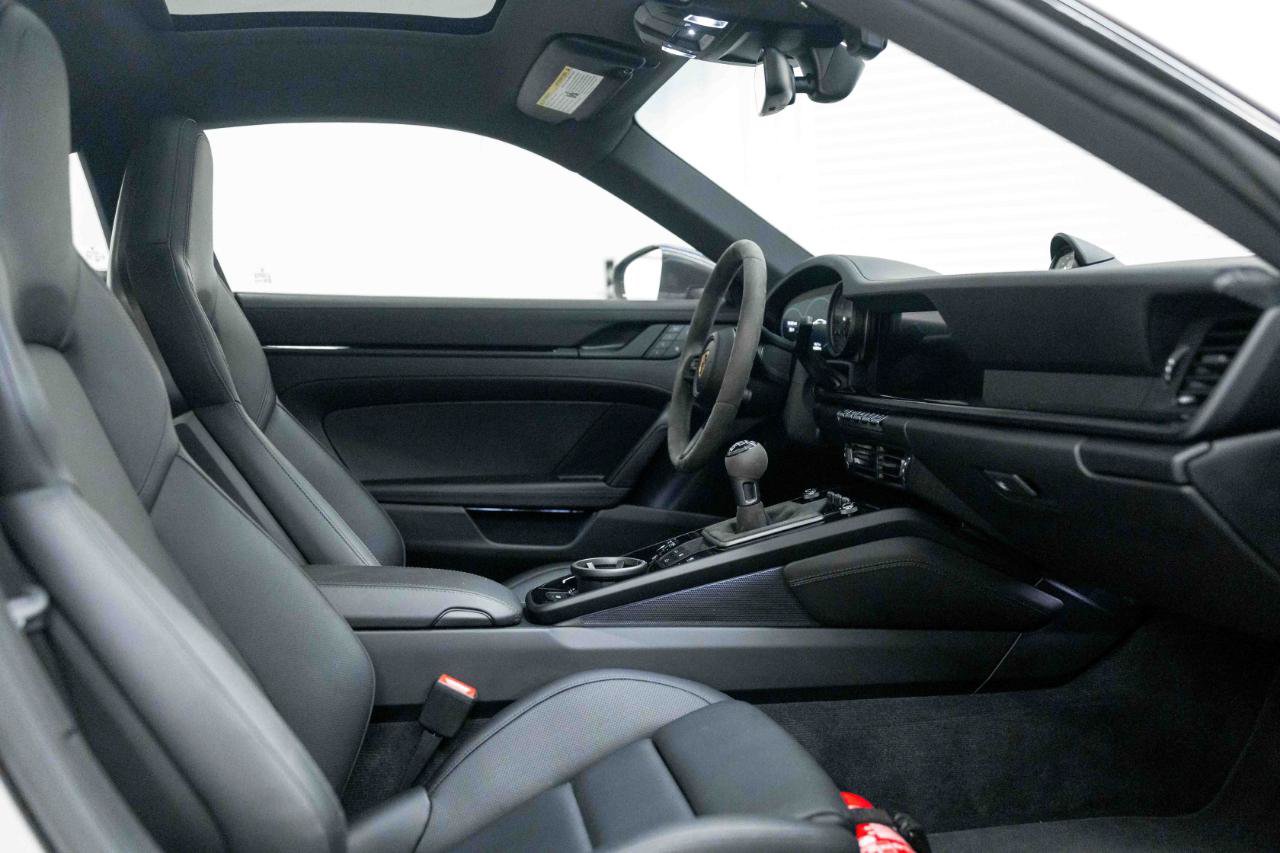 Used 2023 Porsche 911 Carrera T RWD image 67
