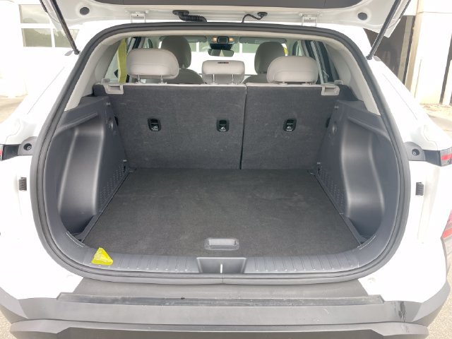 Used 2025 Hyundai Kona SEL FWD image 32