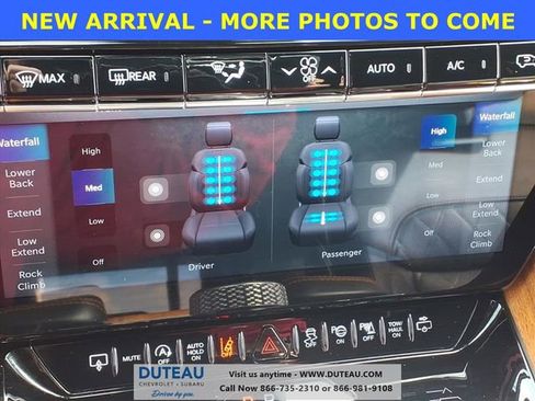 Used 2024 Jeep Grand Wagoneer Series III w/ Rear Seat Video Group 1 image 25