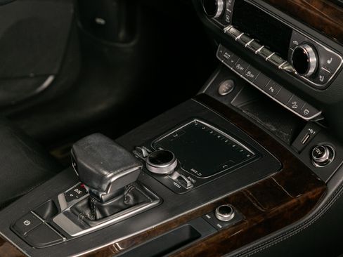 Used 2019 Audi Q5 2.0T Premium Plus w/ Premium Plus Package image 30