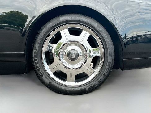 Used 2009 Rolls-Royce Phantom Drophead Coupe RWD image 29