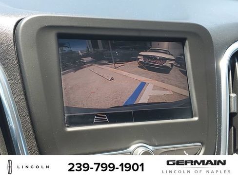Used 2023 Chevrolet Equinox LT FWD image 26