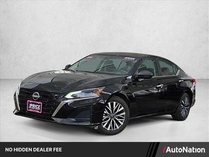 Used 2025 Nissan Altima 2.5 SV