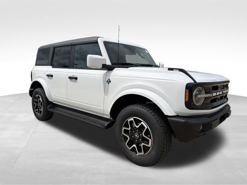 New 2026 Ford Bronco Outer Banks AWD/4WD image 9