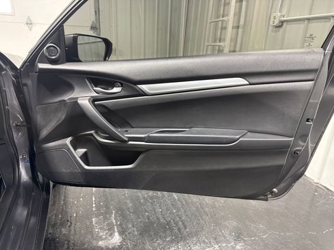 Used 2019 Honda Civic Sport image 11