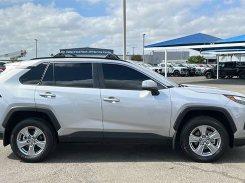 Used 2025 Toyota RAV4 XLE FWD image 2