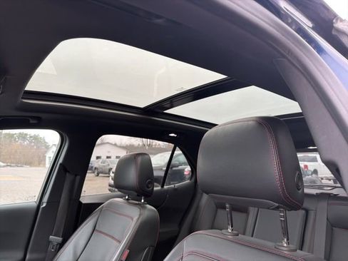 Certified 2023 Chevrolet Equinox RS w/ RS Leather Package AWD/4WD image 15