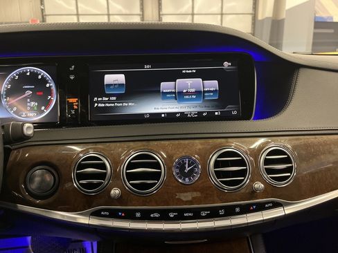 Used 2016 Mercedes-Benz S 550 4MATIC Sedan image 21