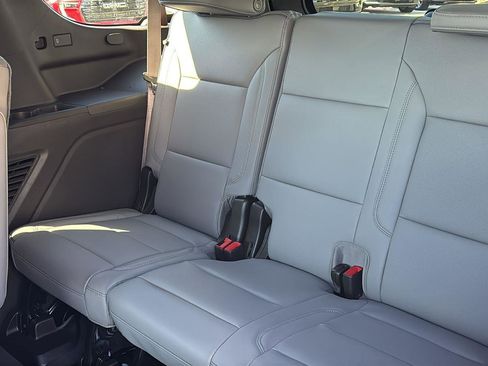 New 2026 GMC Yukon Elevation image 17