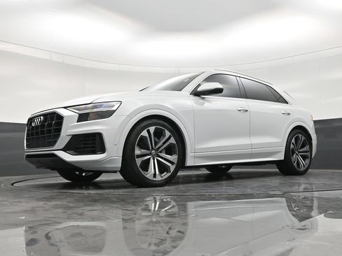 Used 2019 Audi Q8 Premium Plus w/ Premium Plus AWD/4WD image 20