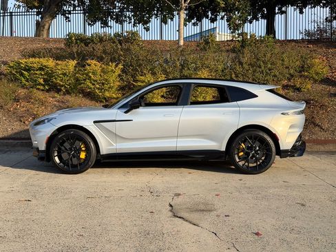 New 2026 Aston Martin DBX 707 image 15