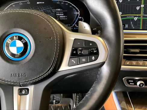 Certified 2022 BMW X5 xDrive45e w/ M Sport Package image 23