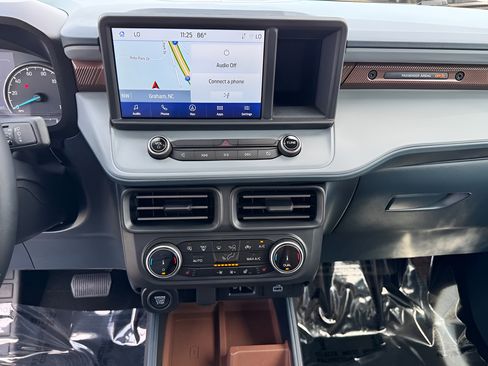 Used 2024 Ford Maverick Lariat FWD image 22