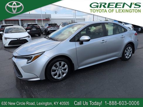 Used 2024 Toyota Corolla LE FWD image 1