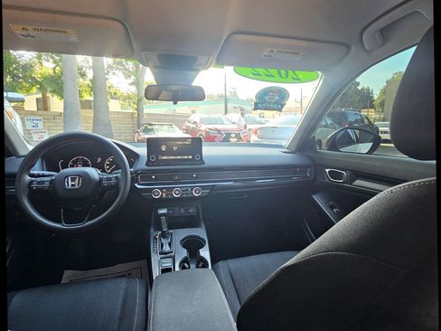 Used 2022 Honda Civic LX image 29