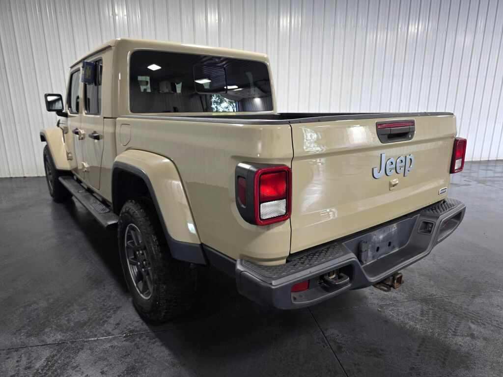 Used 2020 Jeep Gladiator Overland AWD/4WD image 3
