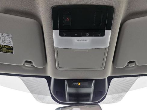 Used 2025 Nissan Rogue SV FWD image 36