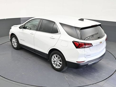 Used 2024 Chevrolet Equinox LT FWD image 14
