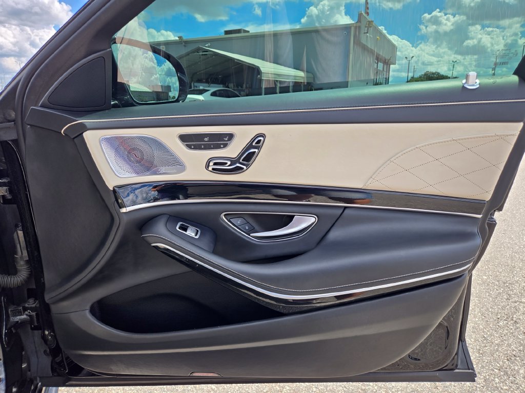 Used 2019 Mercedes-Benz S 560 4MATIC Sedan image 69