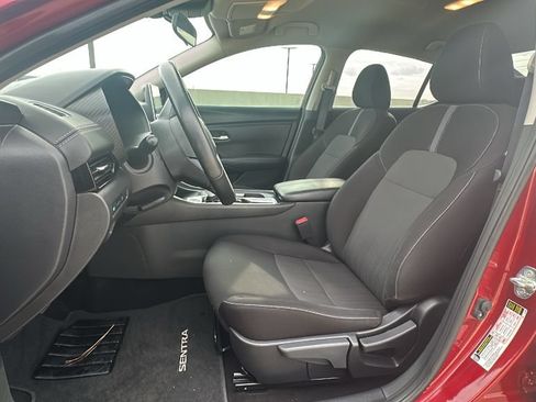 Used 2024 Nissan Sentra SV w/ All-Weather Package FWD image 4