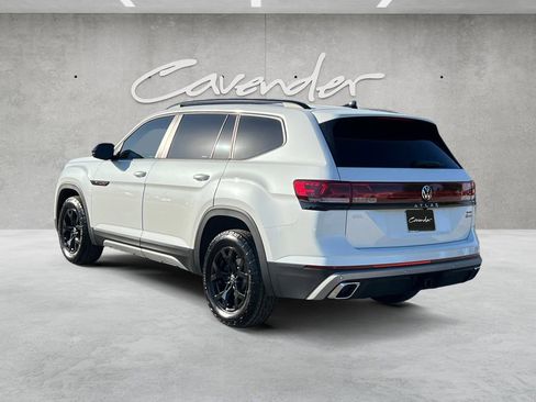 Used 2024 Volkswagen Atlas Peak Edition SEL image 14