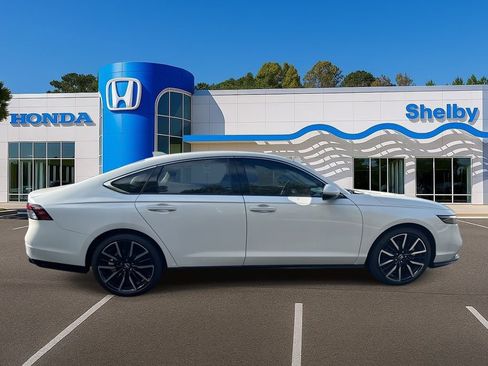 New 2025 Honda Accord Touring image 9