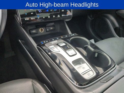 Used 2024 Hyundai Tucson Limited AWD/4WD image 19