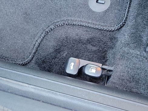 Certified 2025 Hyundai Elantra Sport w/ Cargo Package image 16