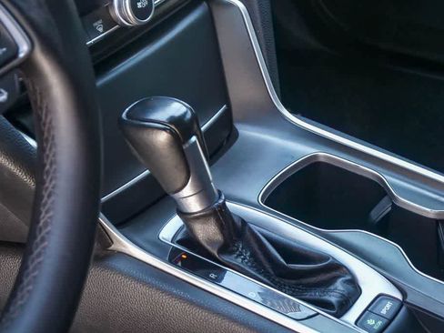 Used 2019 Honda Accord Sport image 18