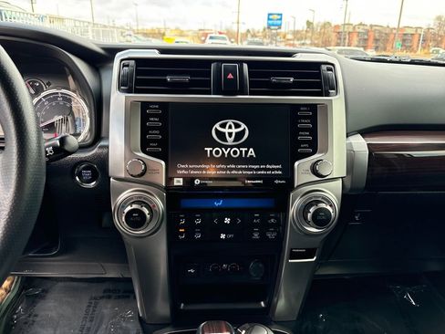Used 2022 Toyota 4Runner Limited image 12
