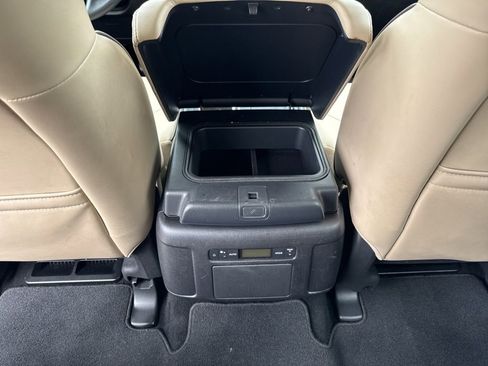 Used 2024 Nissan Armada SV w/ Cargo Package RWD image 31
