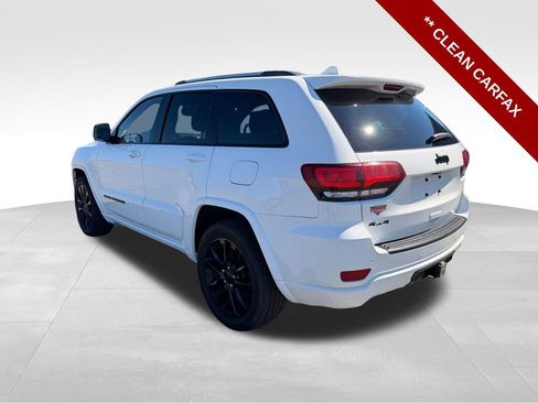 Used 2020 Jeep Grand Cherokee Altitude AWD/4WD image 3