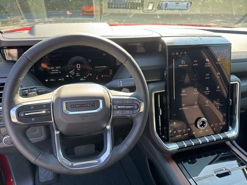 New 2025 GMC Yukon XL Denali w/ Sun & Power Step Package image 17