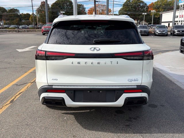 Certified 2023 INFINITI QX60 Luxe w/ Cargo Package AWD/4WD image 4